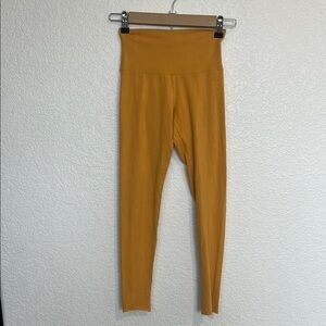 Aritzia TNA brand Mustard Leggings XS